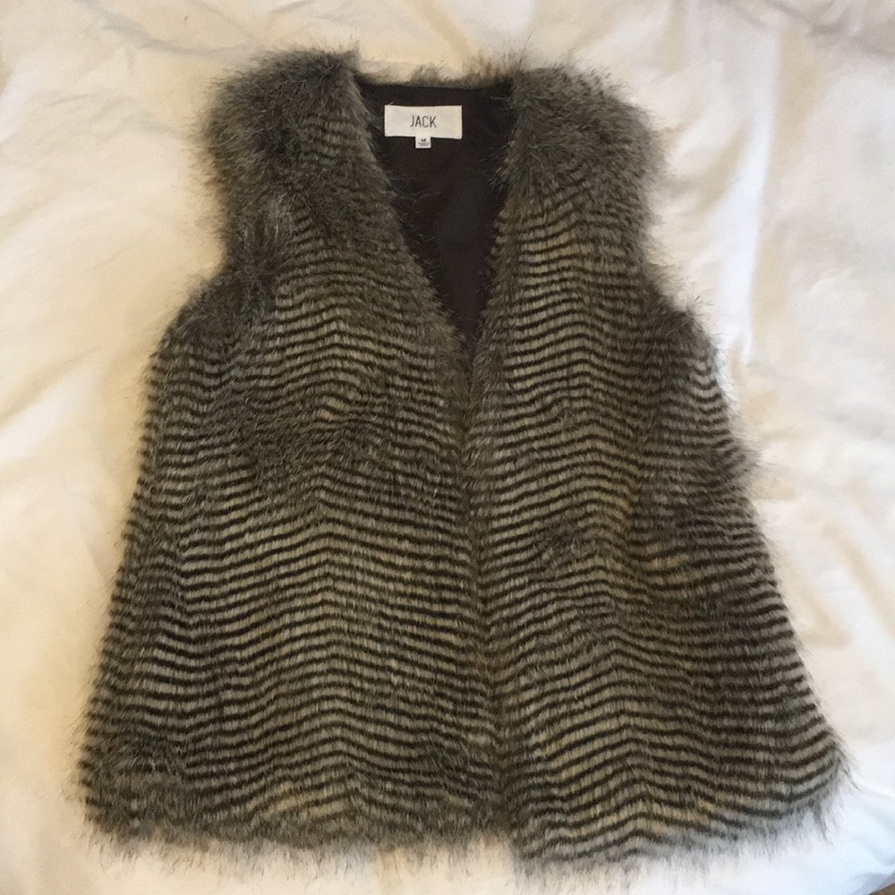 Faux Fur Vest, EUC